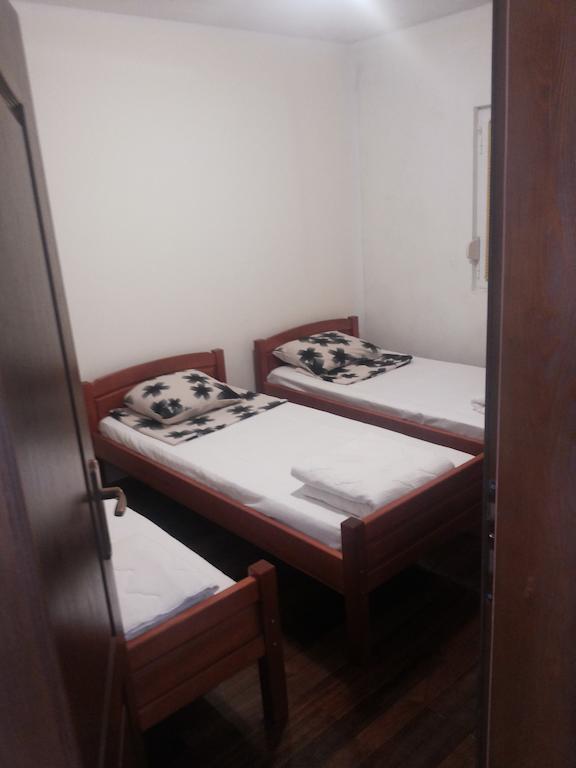 Apartment And Anicic